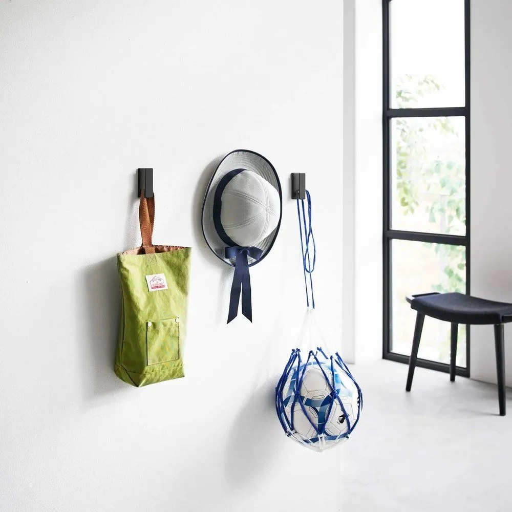 Черни стенни метални комплект куки 3 бр. Tower – YAMAZAKI