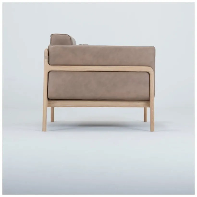 Светлокафяв фотьойл от биволска кожа с масивна дъбова конструкция Fawn - Gazzda