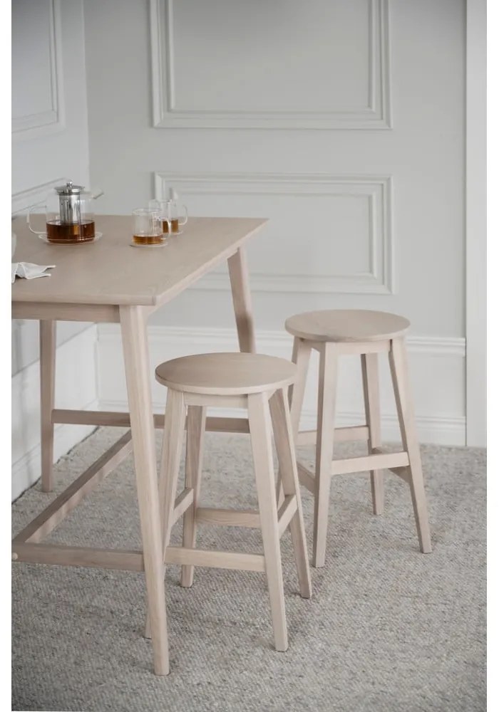 Бар стол от масивен дъб в естествен цвят (височина на седалката 65 cm) Austin – Rowico