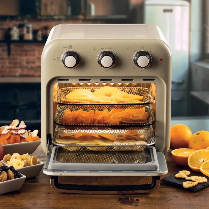 Фритюрник-фурна с горещ въздух Ariete VINTAGE 4632/03, 1400W, 16 л, До 230C, Таймер 60 мин, Въртяща се кошница, Бял/Бежов