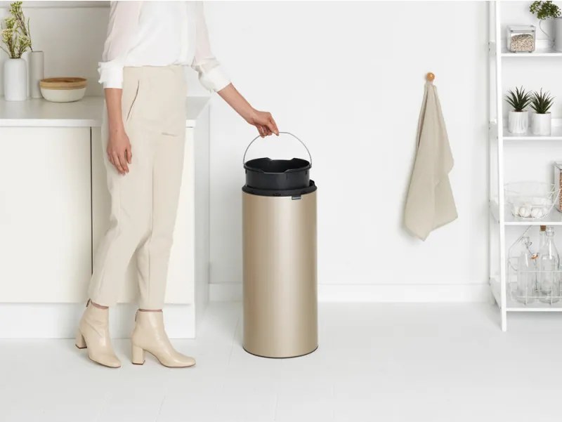 Кош за боклук Brabantia Touch Bin New 1003221, 30 л, Безшумно и плавно затваряне, Златен металик