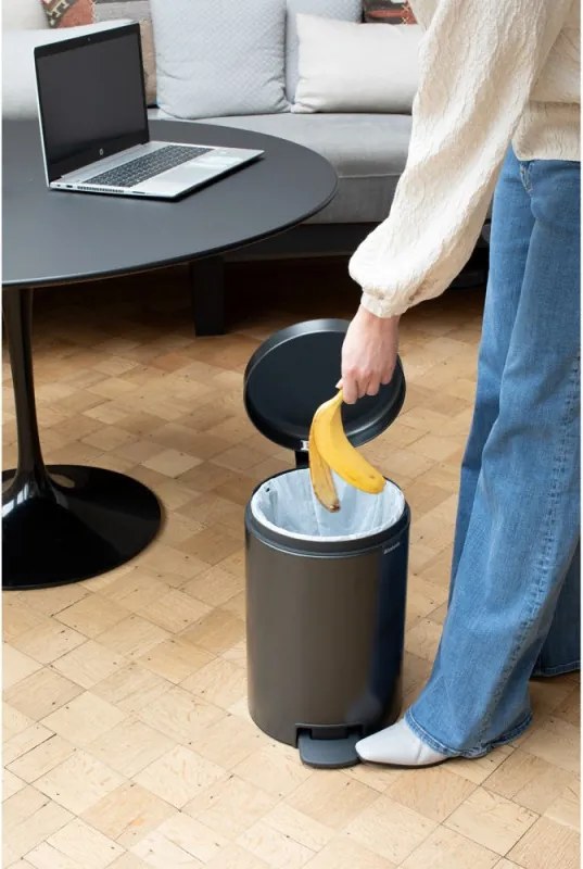 Кош за боклук с педал Brabantia NewIcon 1008842, 12 л, Плавно затваряне, Противоплъзгаща основа, Тъмносив