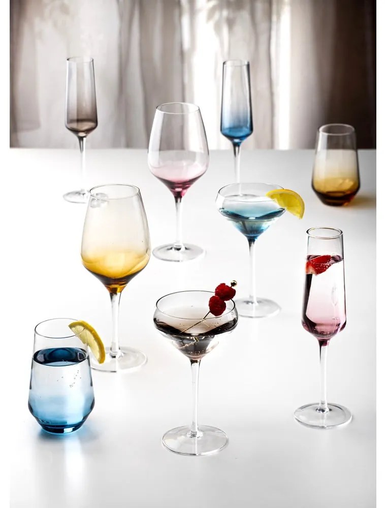 Чаши в комплект от 4 бр. за вино 540 ml Prism – Ladelle