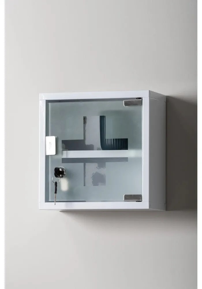 Бял метален висящ шкаф за лекарства 12x25 cm - PT LIVING