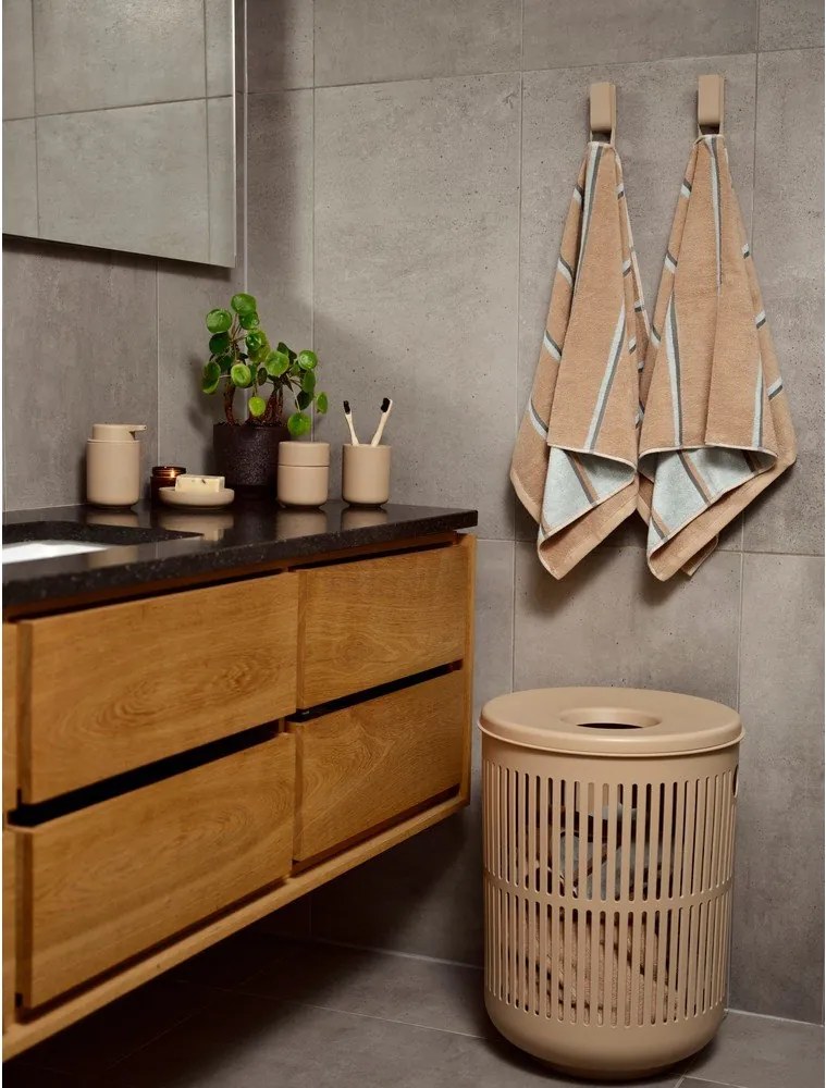 Бежова стенна алуминиева кука Ume – Zone