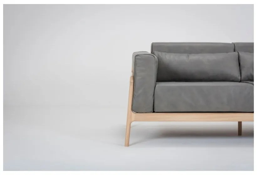 Тъмно сив диван от биволска кожа с масивна дъбова конструкция , 180 см Fawn - Gazzda