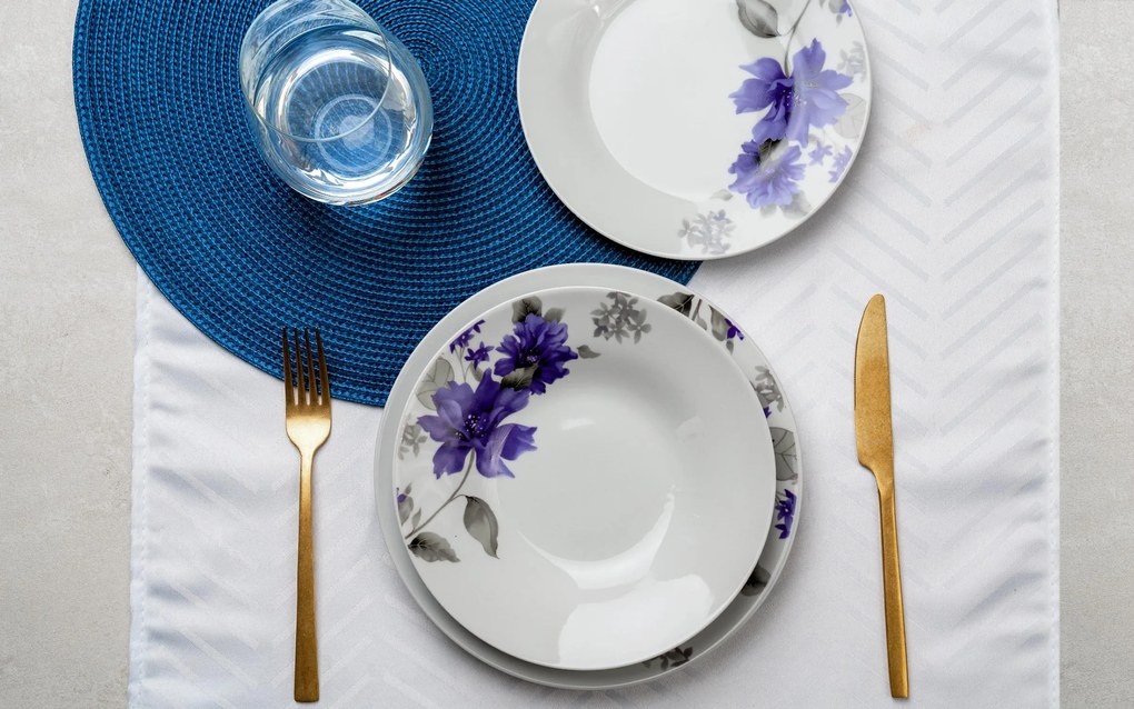 18 части Сервиз за хранене