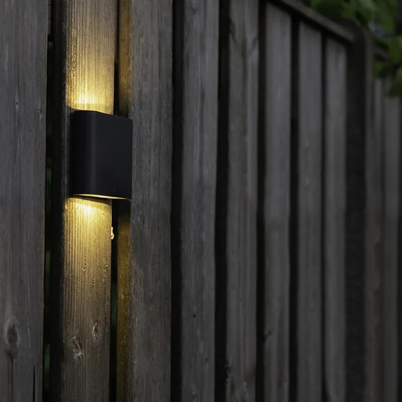 Модерна стенна лампа тъмно сива 11,5 см вкл. LED IP65 - Batt