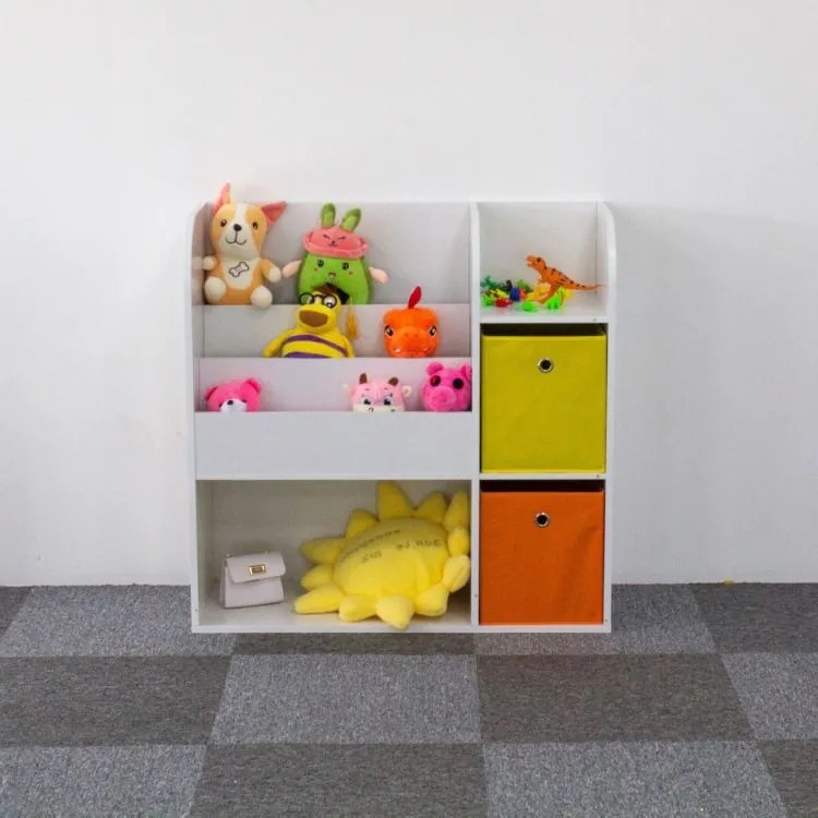Бял дървен органайзер за детска стая