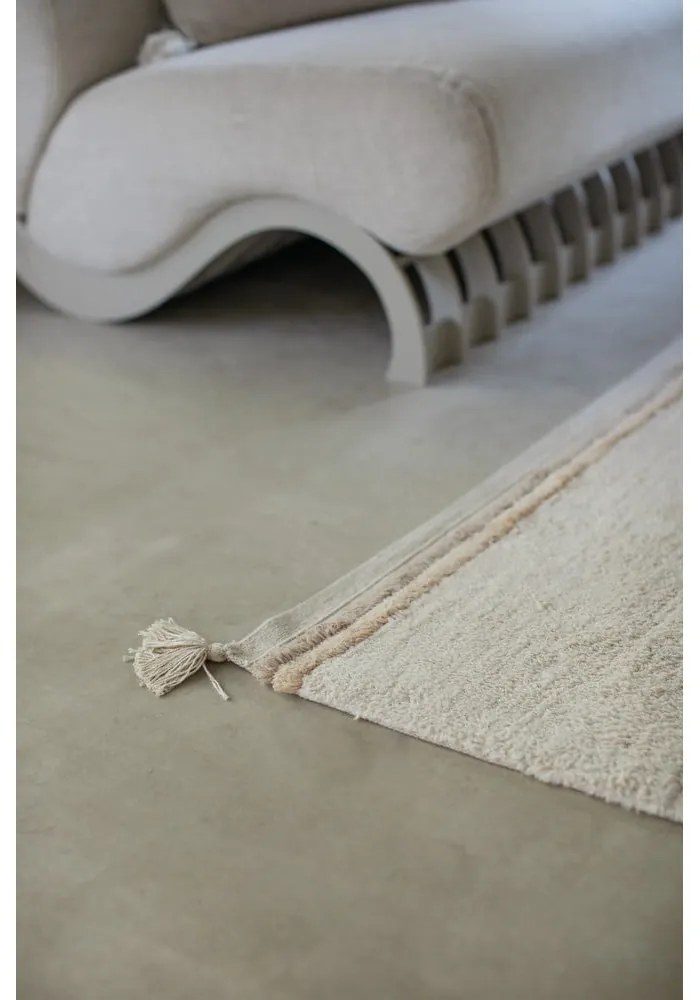 Кремав ръчно изработен памучен килим подходящ за пране 120x160 cm Bloom Natural – Lorena Canals