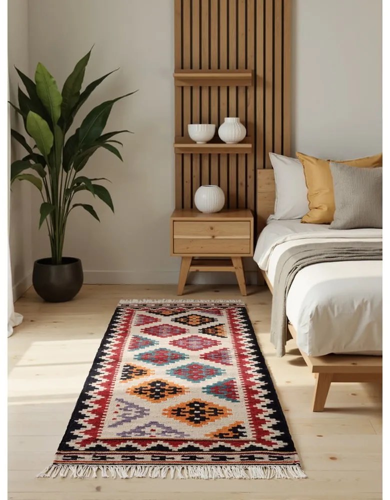 Червена двустранна ръчно изработена вълнена пътека 60x190 cm Kamal Kian – Nouristan