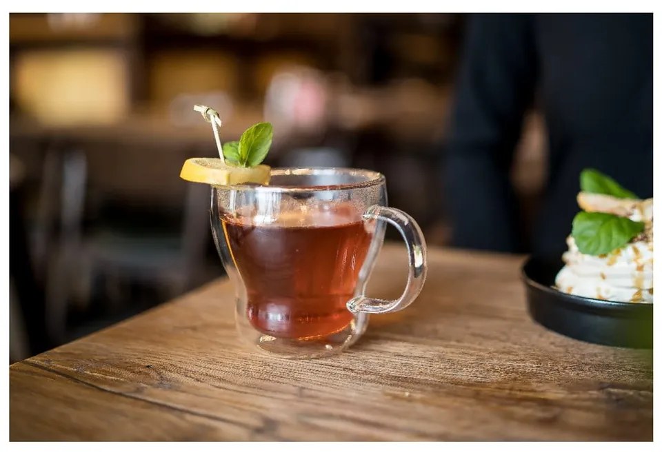 Стъклени чаши в комплект 2 бр. за капучино/с двойни дъна 370 ml Bolla – Vialli Design