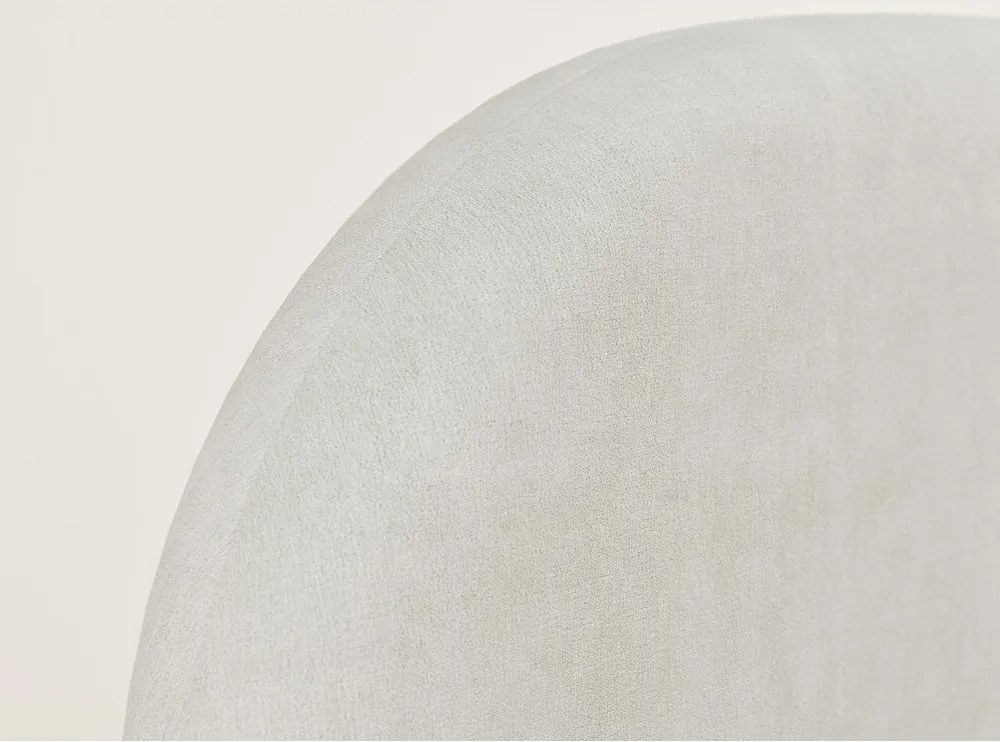 Кремаво двойно легло 180x200 cm тапицирано с място за съхранение с включена подматрачна рамка Maumere – Maison de Rêve