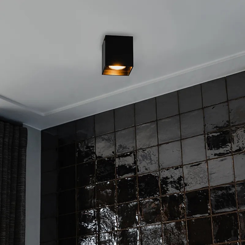 Модерен повърхностно монтиран прожектор черен GU10 50mm - Qubo