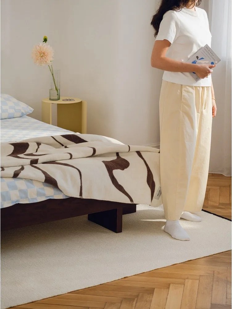 Кафяво/кремаво одеяло 150x200 cm Felu – noo.ma