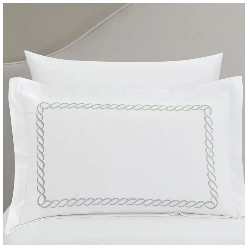 Бяло двойно удължено спално бельо от памучен сатен с включен долен чаршаф/6 части 240x220 cm Whispered Serenity – Mila Home Luxury