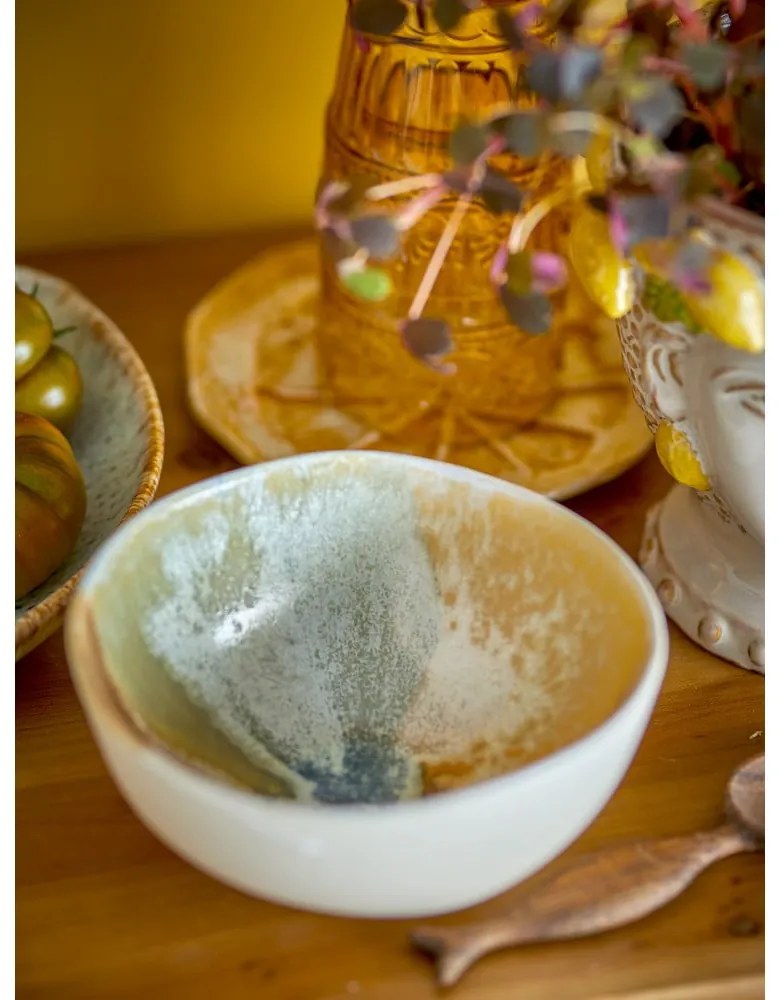 Кремави глинени купички в комплект от 4 бр. 525 ml Lacey – Bloomingville