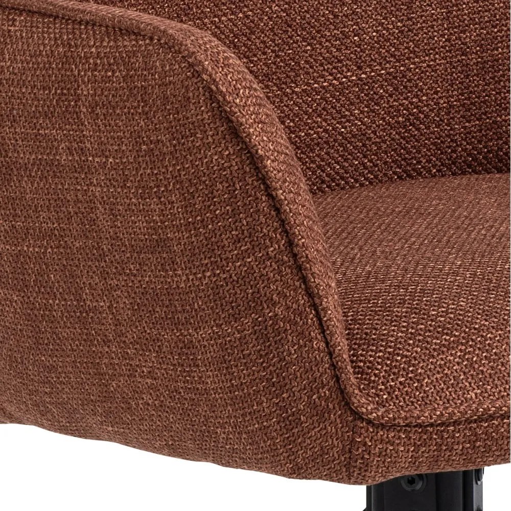 Тапицирани трапезни столове в комплект с подлакътници 2 бр. в тухлен цвят Glenda – Actona