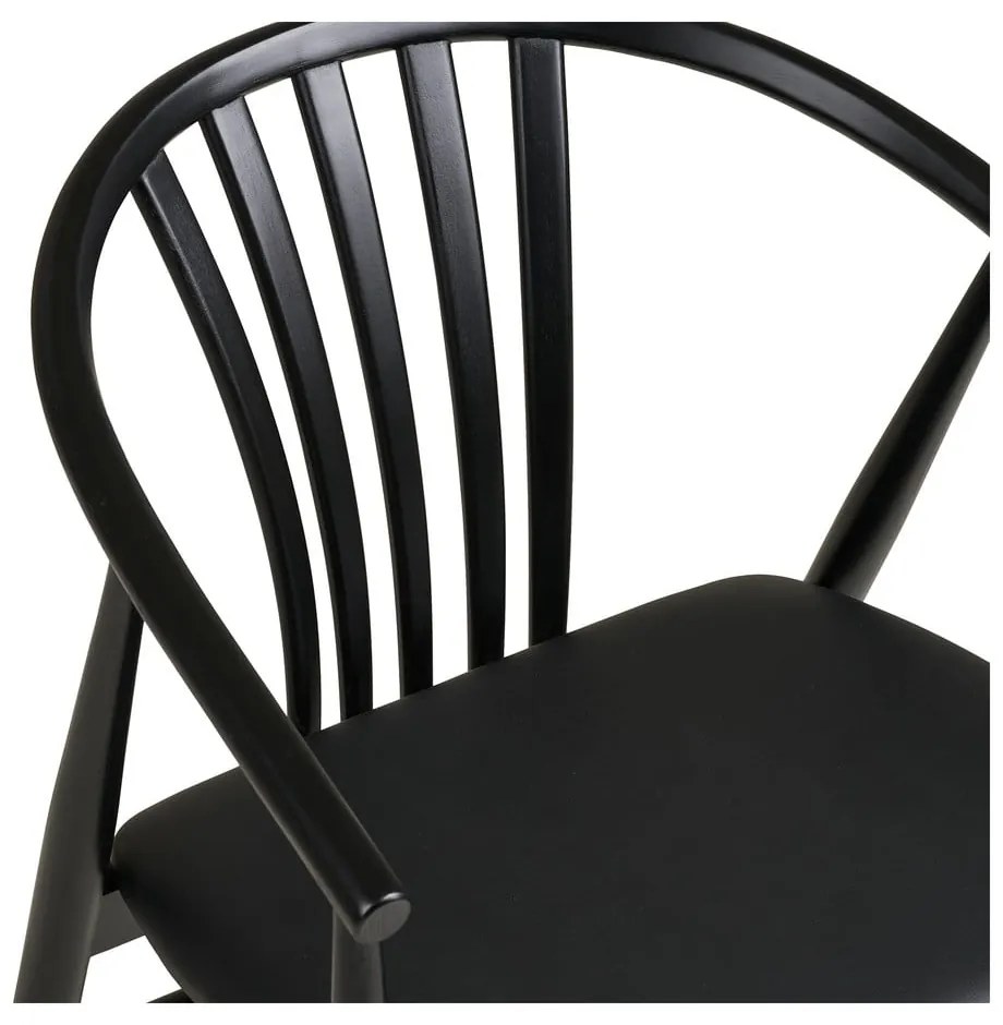 Черен трапезен стол с подлакътници от масивен бук Agustin – House Nordic