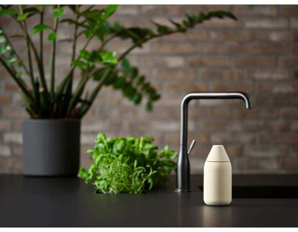 Светложълт силиконов диспенсер за сапун 300 ml Singles – Zone