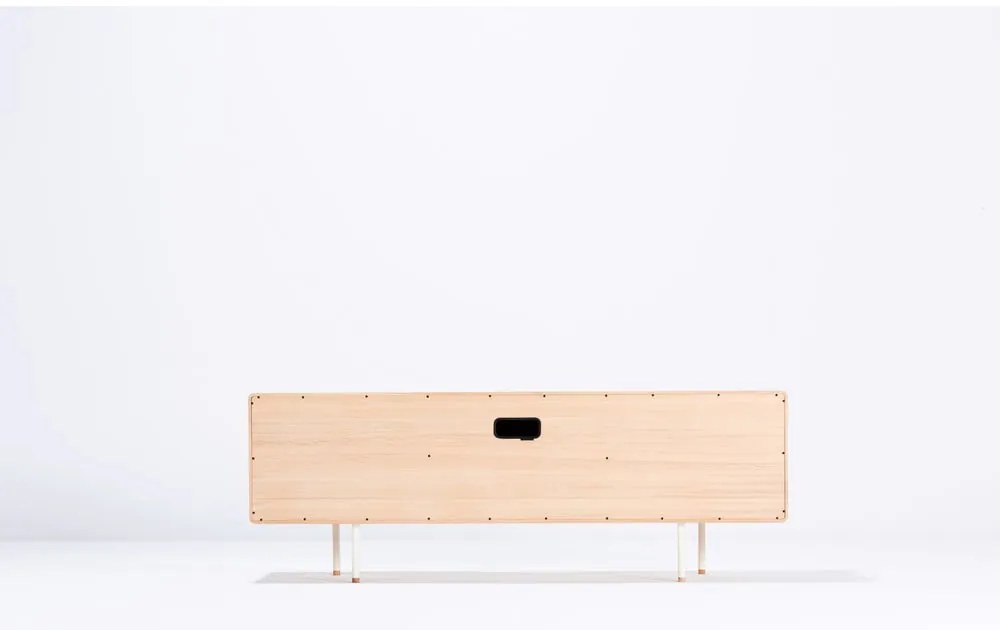 Бяла/естествена маса за телевизор от масивен дъб 180x64 cm Fina – Gazzda