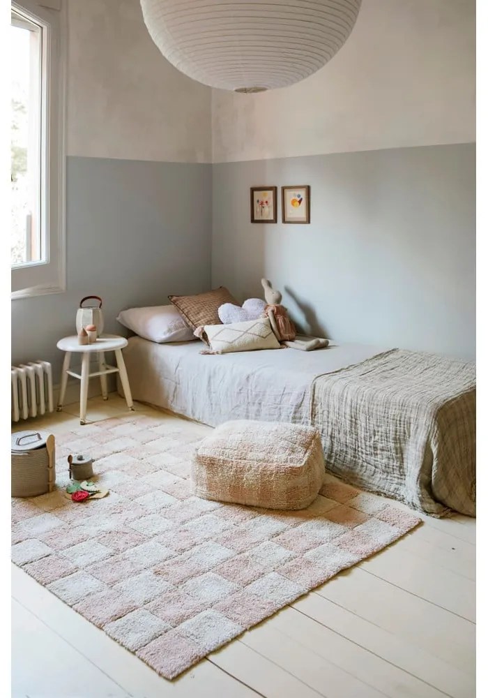 Светлорозов и кремав ръчно изработен памучен килим подходящ за пране 120x160 cm Kitchen Tiles Rose – Lorena Canals