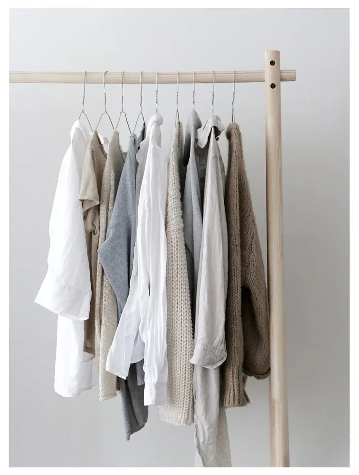 Стойка за дрехи от борова дървесина Hongi - Karup Design