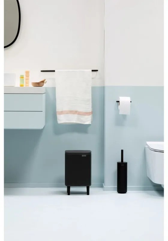 Кош за боклук Brabantia Bo Small Hi 1006645, 7 л, Повдигнат, Плавно и безшумно отваряне, Противоплъзгаща основа, Черен
