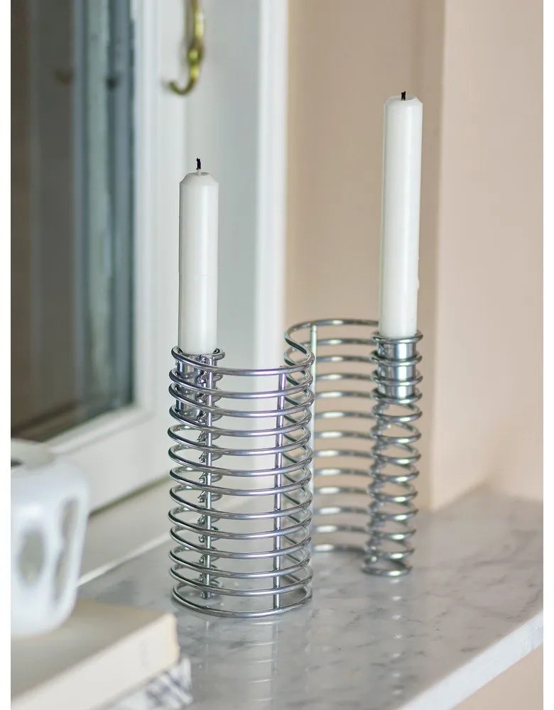 Метален свещник Wavela – Bloomingville