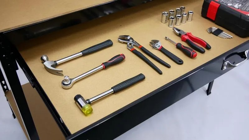 Маса за инструменти с чекмедже 120 X 60 X 150 cm