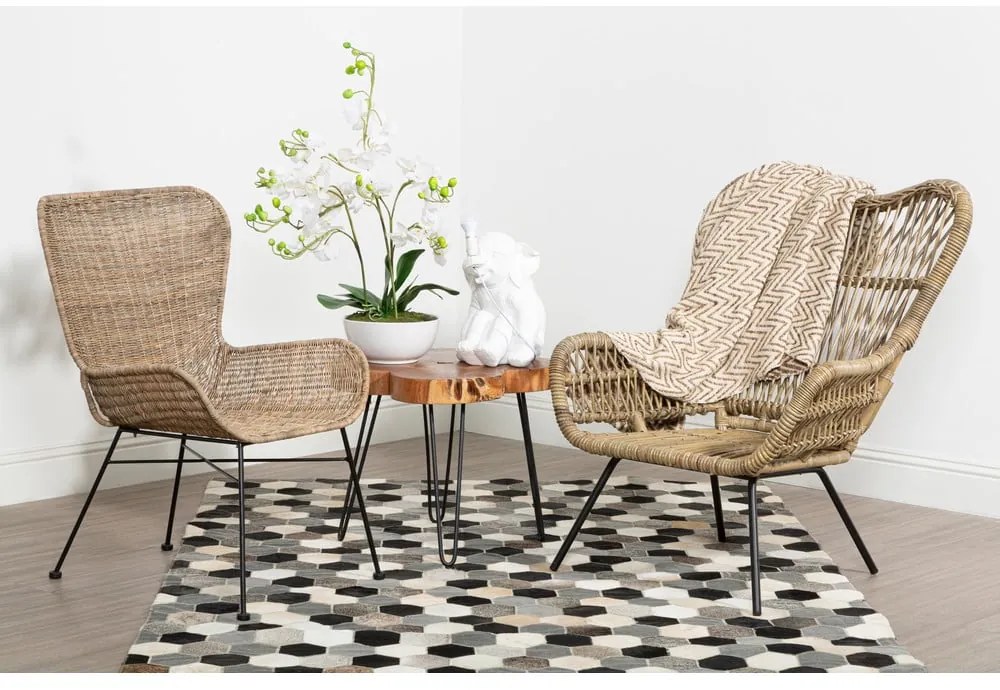 Масичка за кафе с акациев плот 50x50 cm Nandri - Premier Housewares