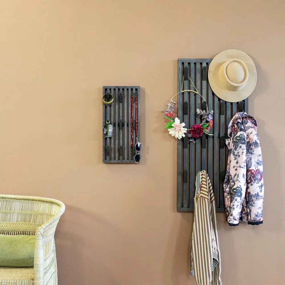 Тъмнокафява стенна закачалка от масивен дъб 24 cm Parco – Spinder Design