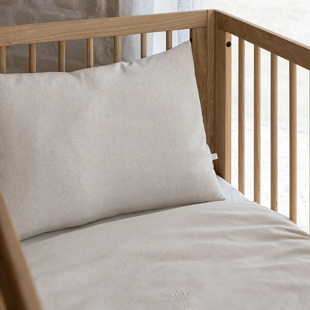 Детско креватче 70x140 cm от масивен дъб в естествен цвят Forrest – Vipack