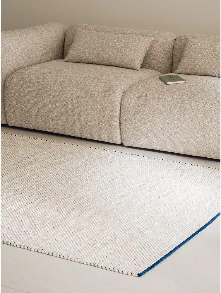 Син/бежов ръчно изработен вълнен килим 200x300 cm Lenu – noo.ma