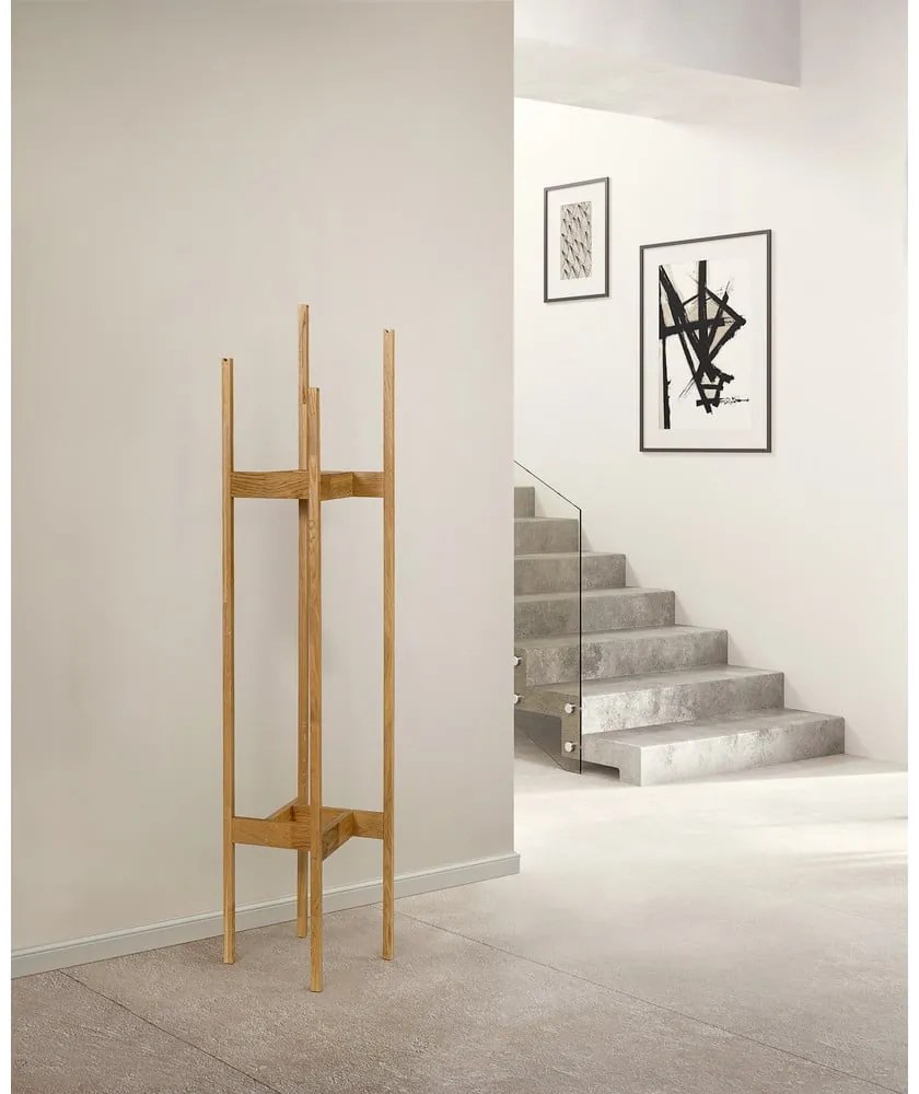 Закачалка за дрехи, изработена от масивен дъб Hilbert - Woodman