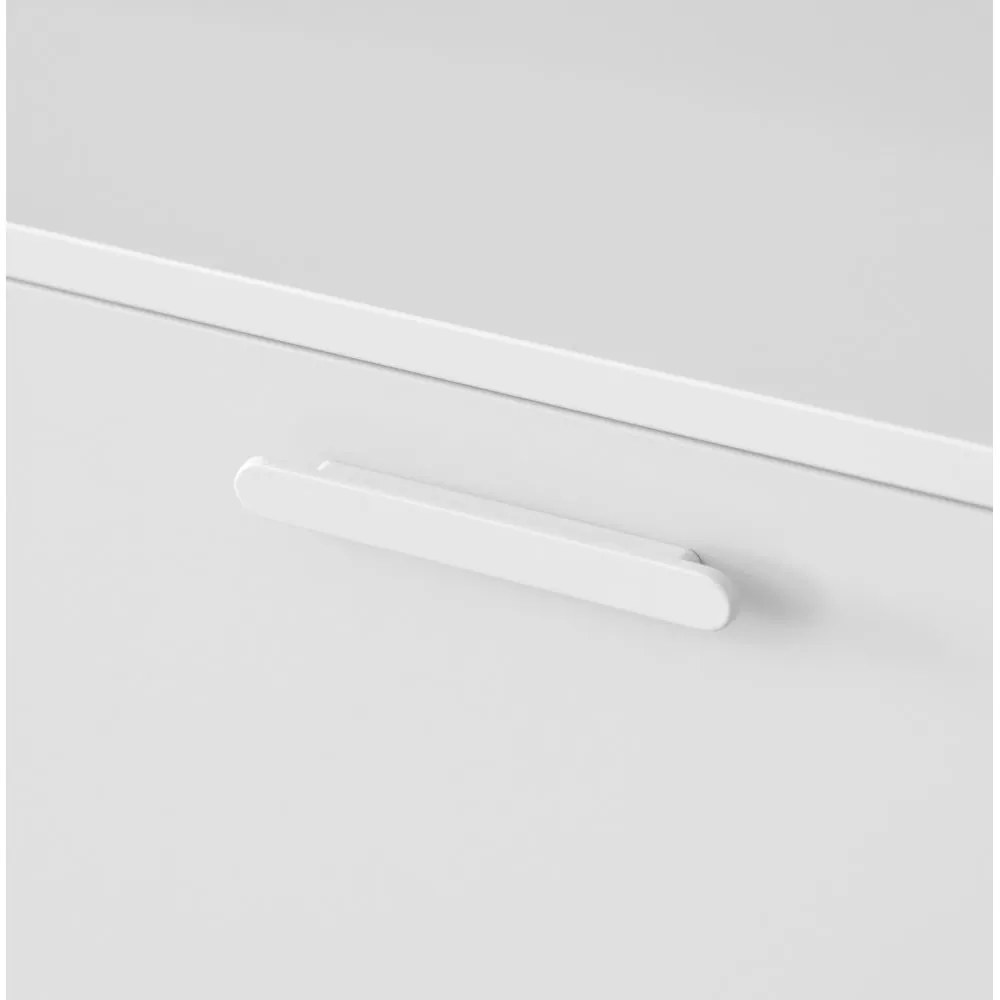 Бял нисък скрин 134x56 cm Keep by Hammel - Hammel Furniture