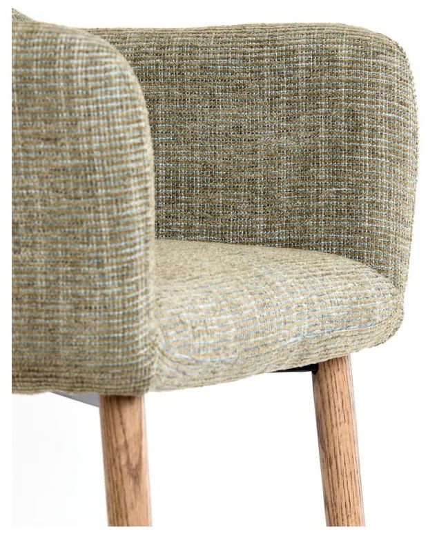 Светлозелени тапицирани трапезни столове в комплект с подлакътници 2 бр. Blaine – Light & Living