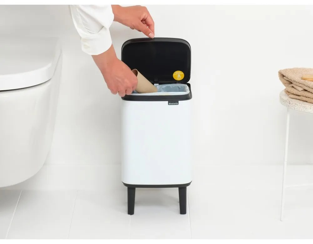 Бяло стоманено кошче за боклук 4 l Bo Hi – Brabantia