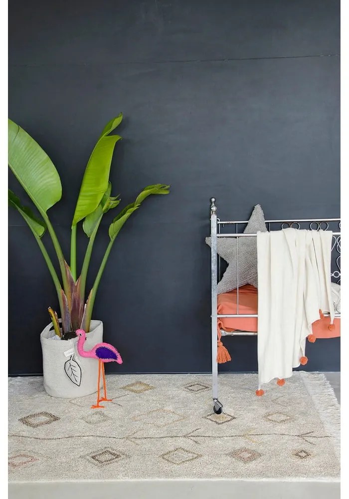 Бежов ръчно изработен памучен килим подходящ за пране 170x240 cm Kaarol Earth – Lorena Canals