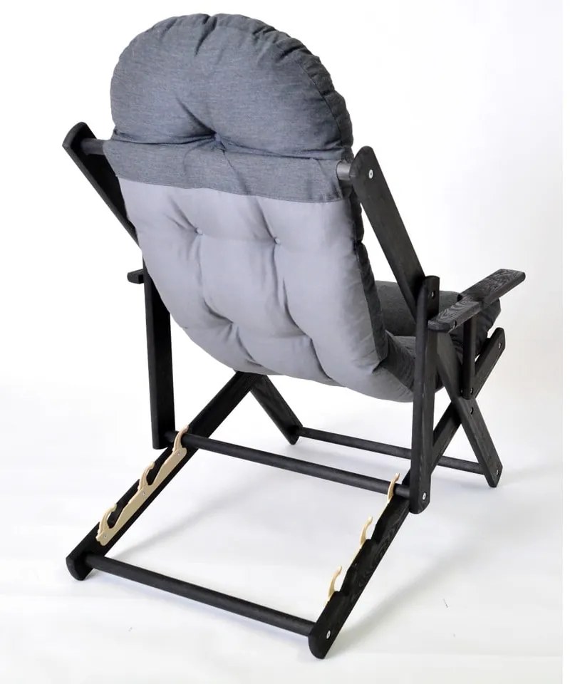 Тъмносив сгъваем градински шезлонг от масивно дърво Borneo – Rojaplast