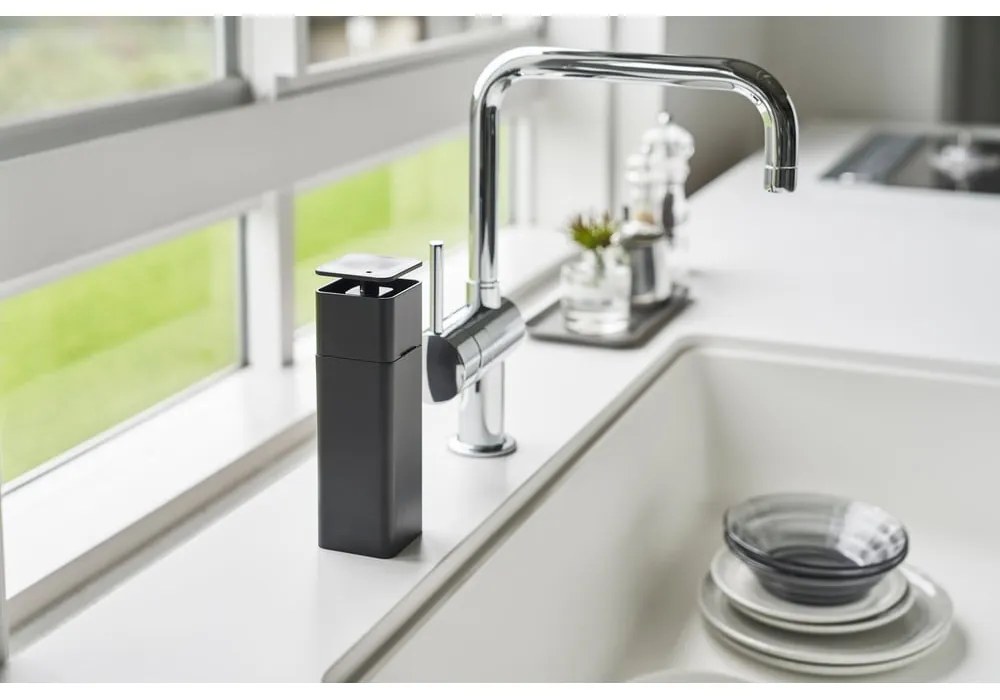 Черен дозатор за перилен препарат Yamazaki , 250 ml Tower - YAMAZAKI