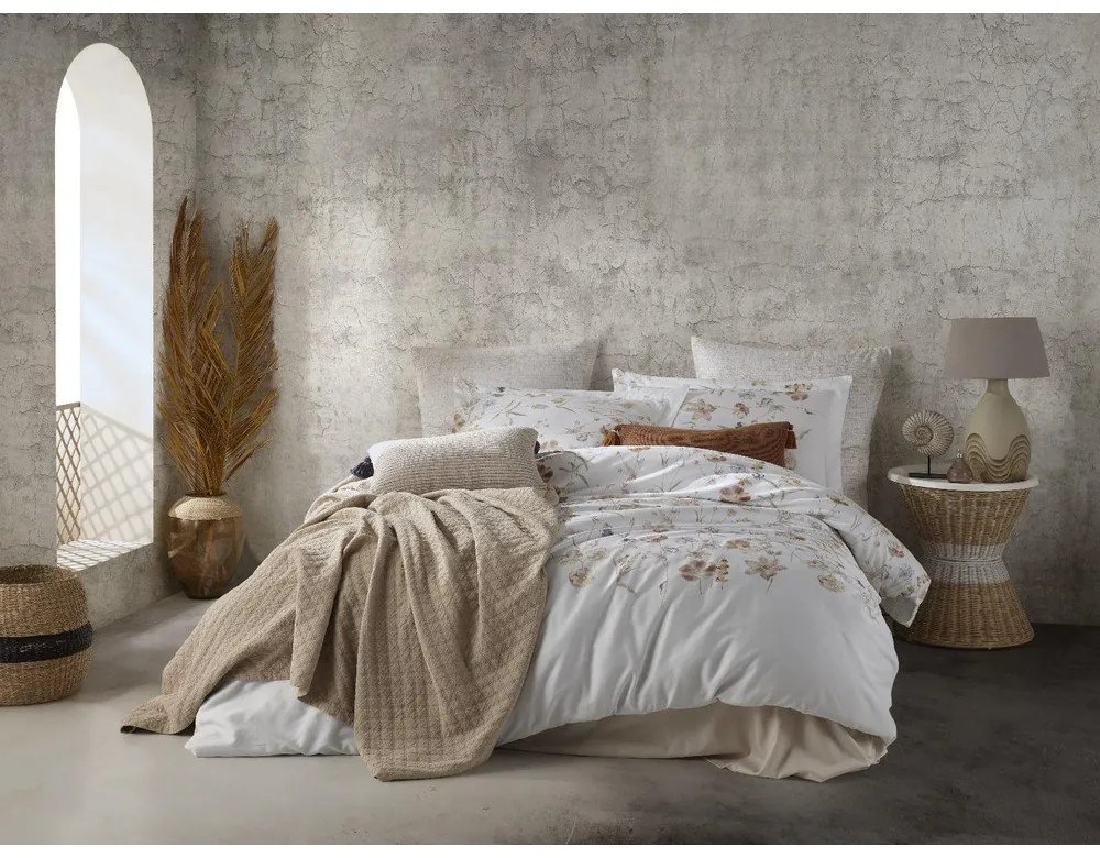 Бяло единично спално бельо от памучен сатен 140x200 cm Ivory Garden Floral – Mila Home Luxury