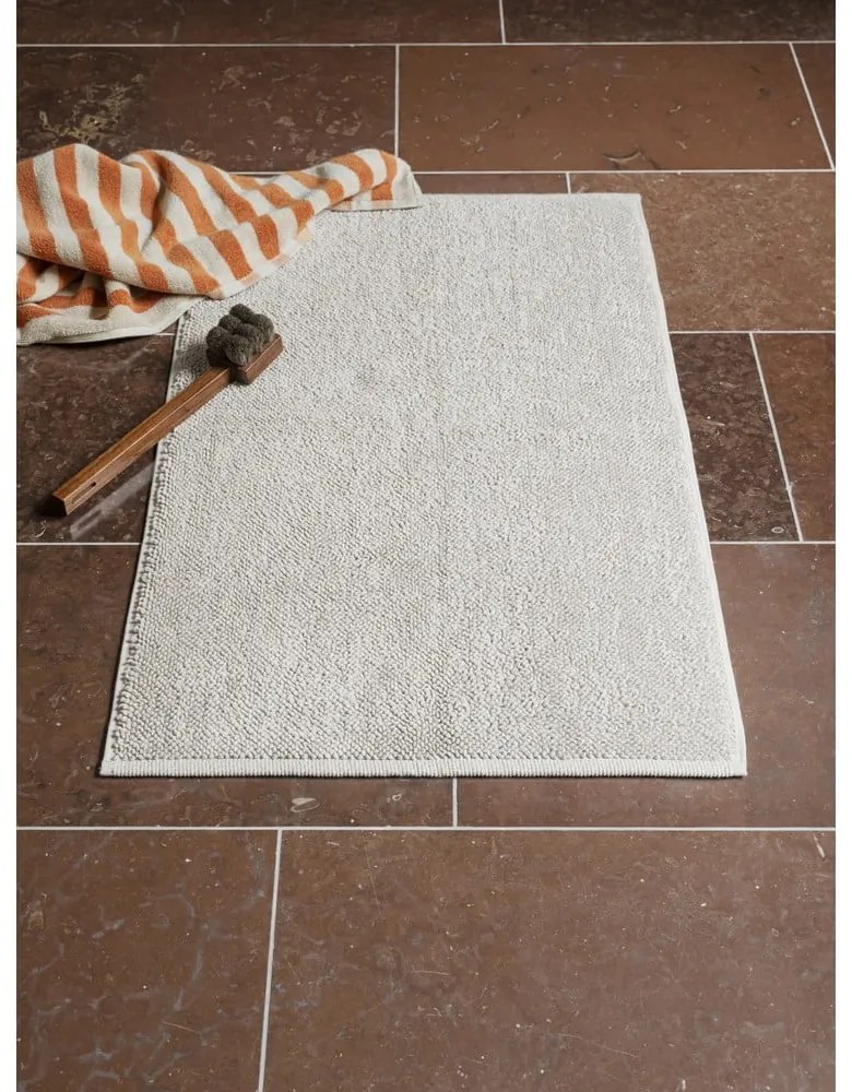 Оранжева/бежова хавлиена кърпа от органичен памук 70x140 cm Arto – Blomus