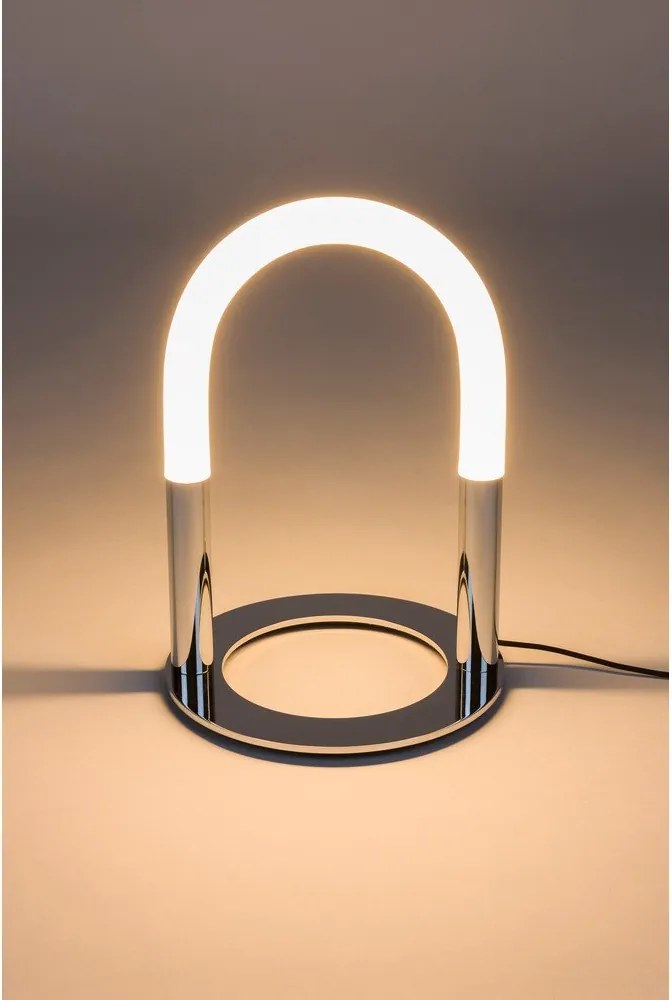 Метална LED затъмняваща се настолна лампа в сребрист цвят (височина 36 cm) Arch – Zuiver
