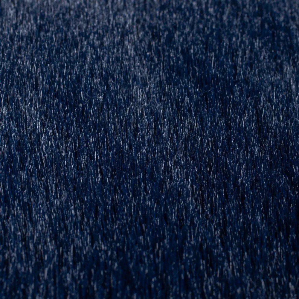 Тъмносиня синтетична кожа 120x170 cm Ivy Luxury Fur – Flair Rugs