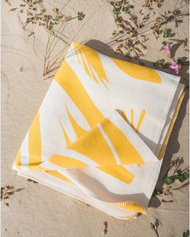 Жълто одеяло 165x200 cm Lino – noo.ma