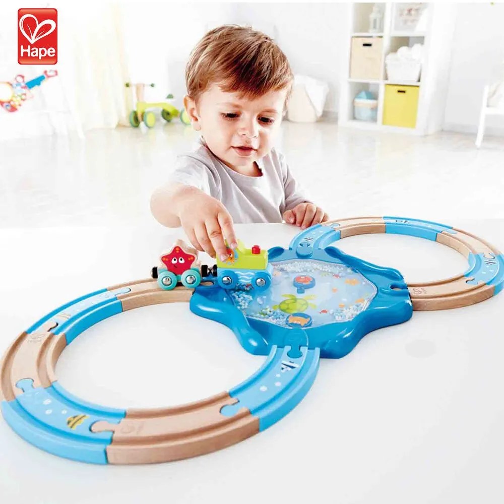 Hape - Дървенo влакче Подводни истории H3827