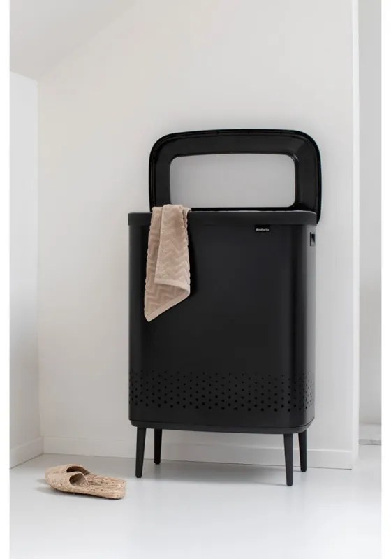 Кош за пране Brabantia Bo 1004177, 2x45 л, Пълнене без отваряне, Вентилационни отвори, Регулируеми крачета, Черен