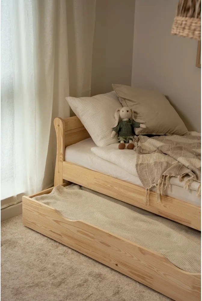 Детско разтегателно легло от масивен бор с място за съхранение с включена подматрачна рамка в естествен цвят 90x180 cm Roma – Adeko