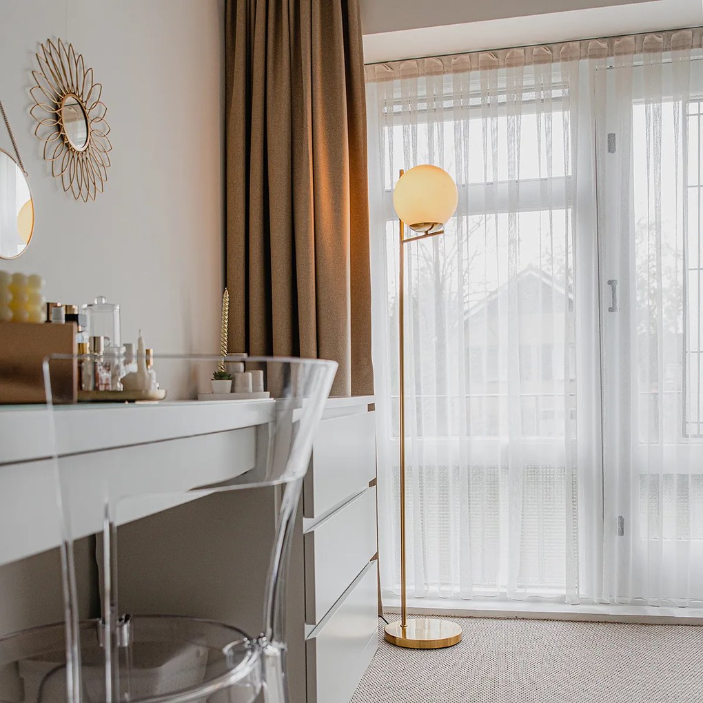 Подова лампа в стил Арт Деко златиста и с опалово стъкло - Flore